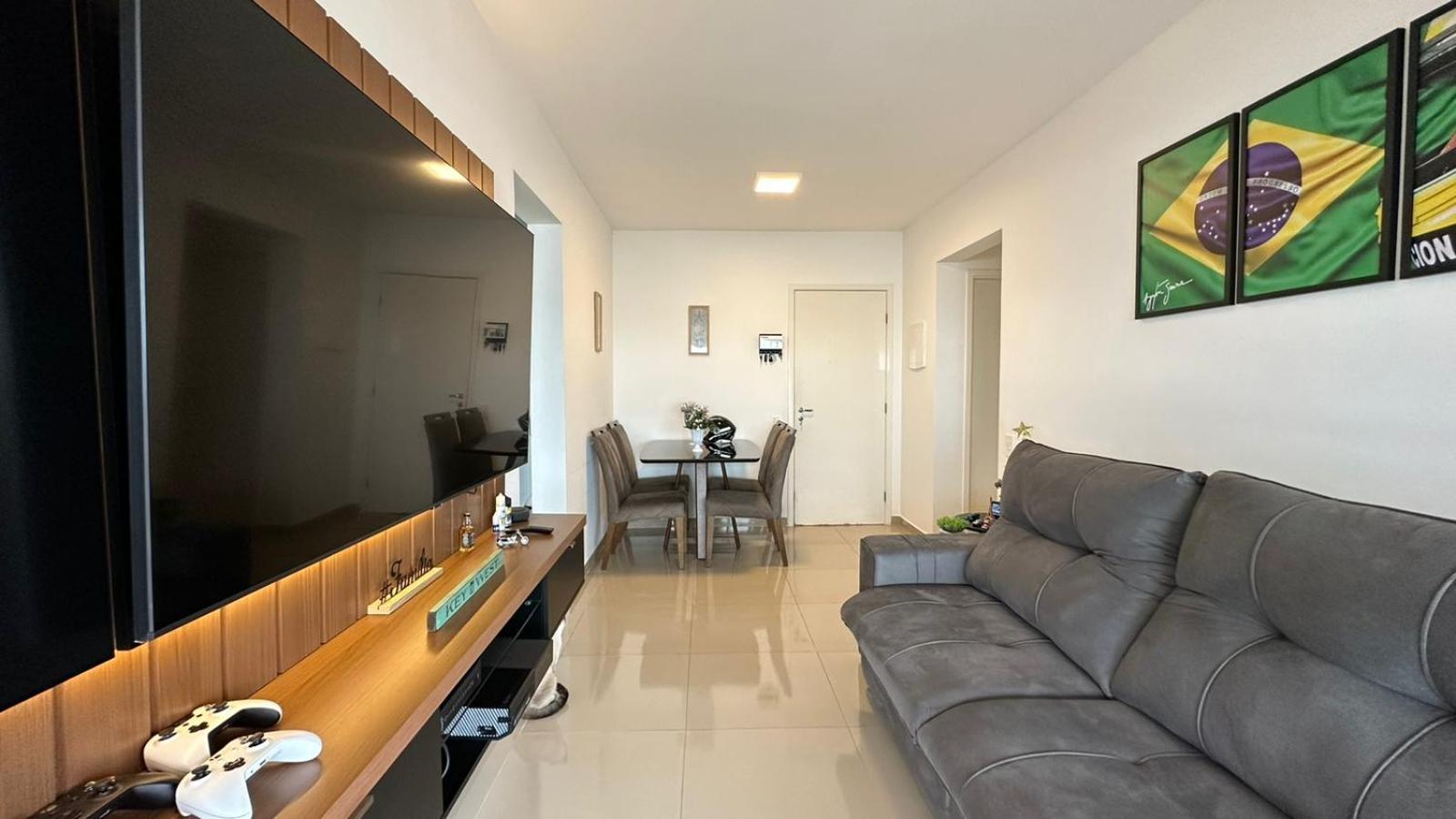 Apto Vista O Mar Enseada - 18o Andar Cond Clube Apartamento *